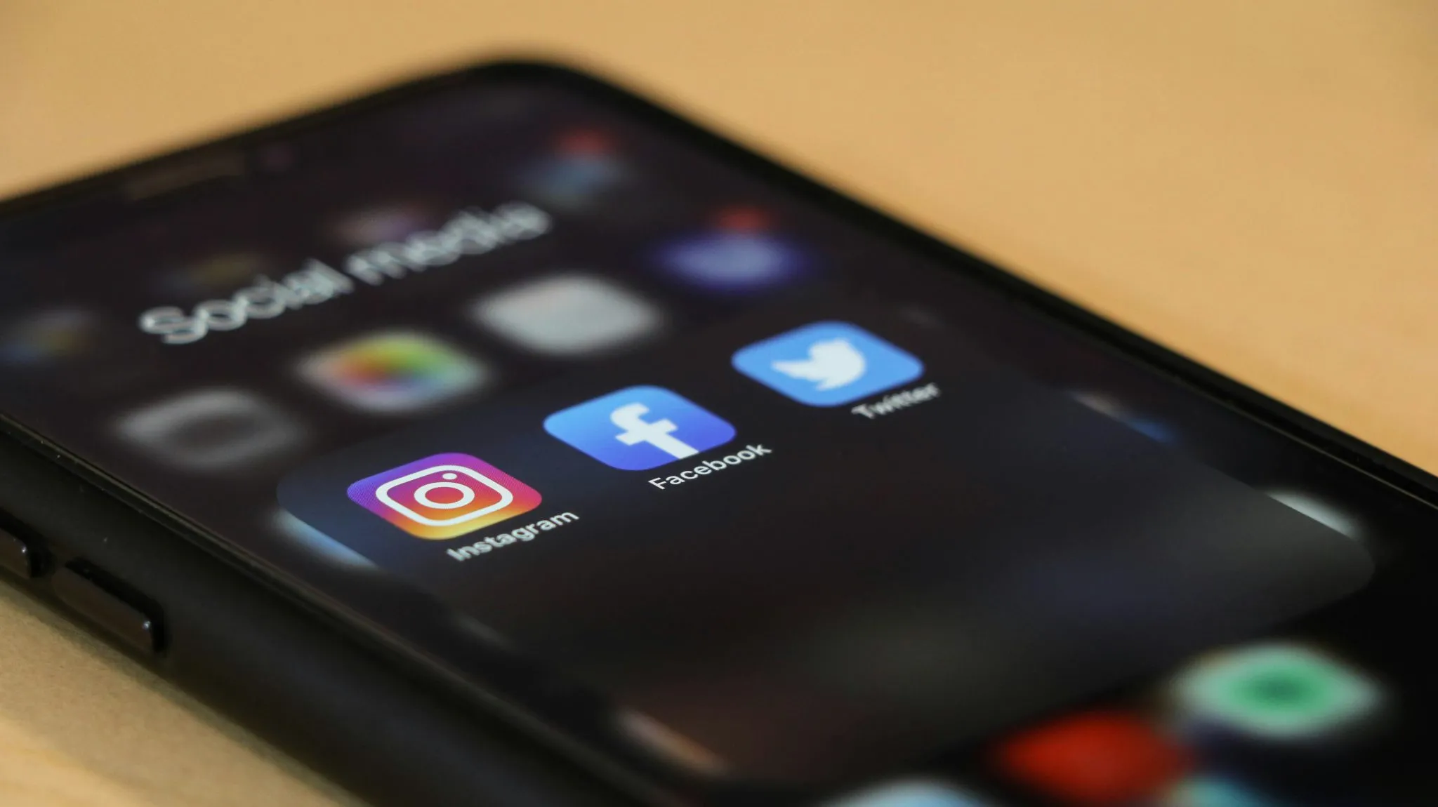 5 Tren Media Sosial di 2024 yang Wajib Anda Ketahui